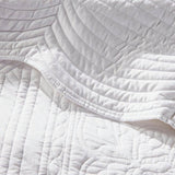 King Size 3 Piece Reversible Scalloped Edges Microfiber Quilt Set in White